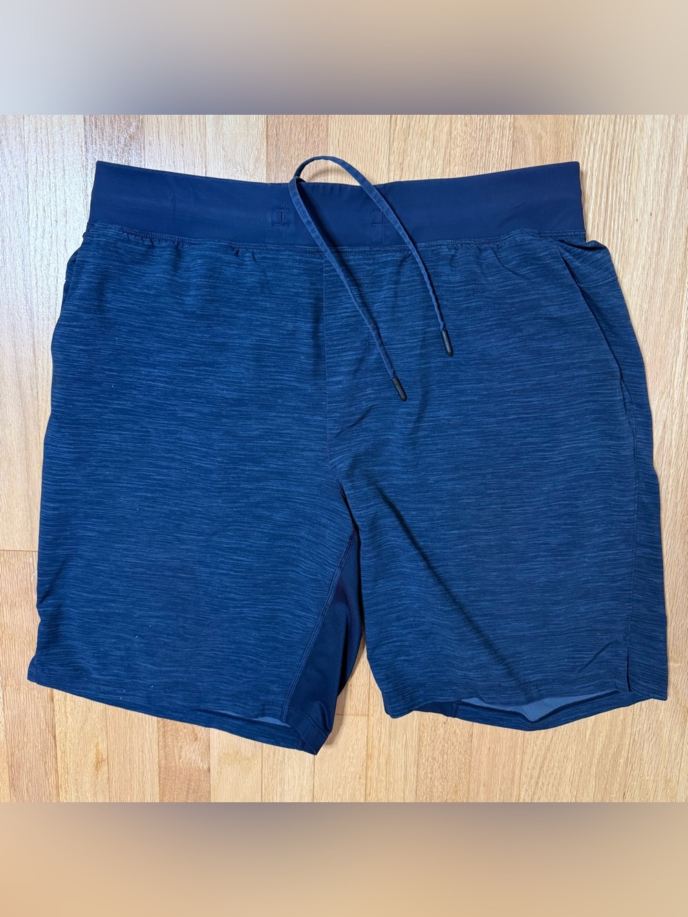 Lululemon T.H.E. Short Linerless Mens Large Blue Workout Athletic Athleisure